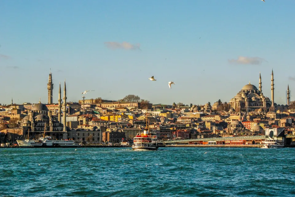İstanbul'da Yat Kiralama Fiyatları 2026: Eksiksiz Rehber